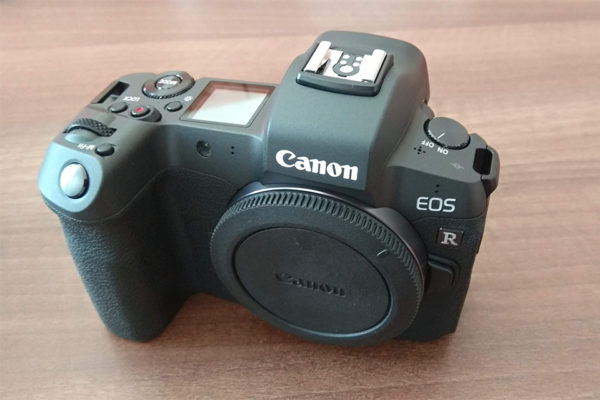 bezzrcadlovka Canon EOS R