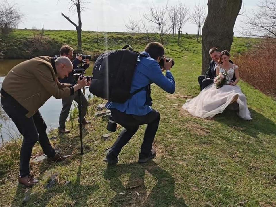 backstage svatební fotograf