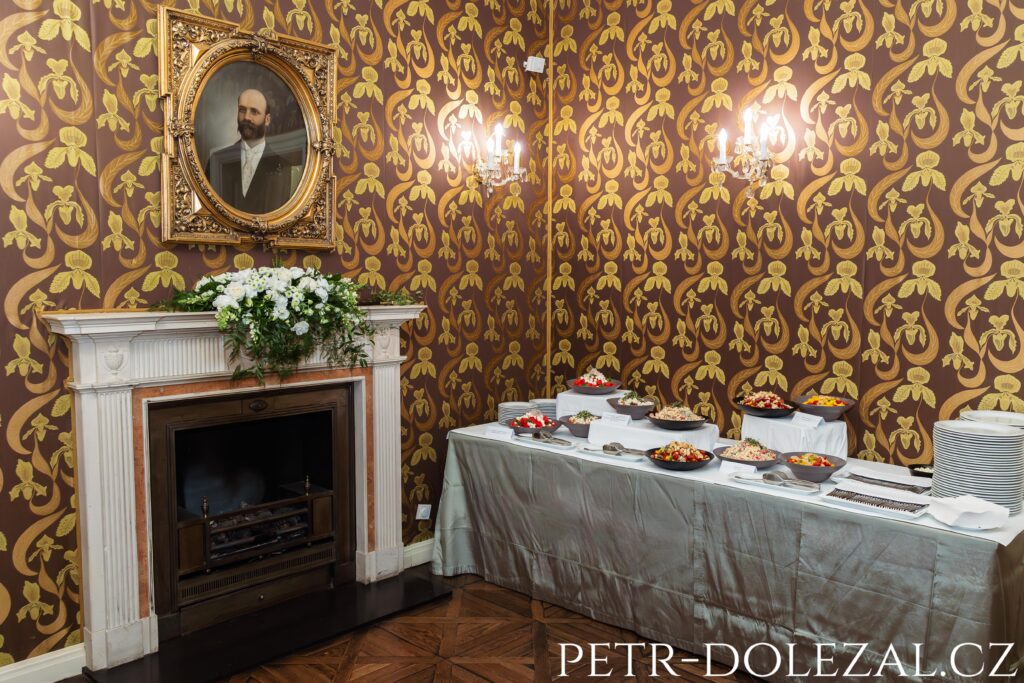 Studená jídla svatebního rautu ve Ville Richter