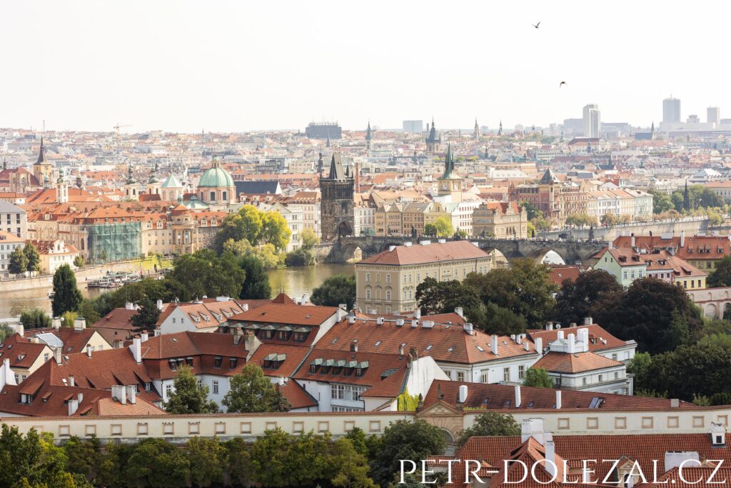 Vyhlídka na Prahu od Villy Richter